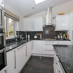 Дом отдыха Waters Edge *