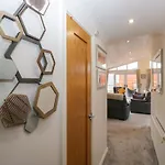 Дом отдыха Waters Edge