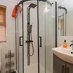 Дом отдыха Waters Edge