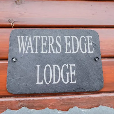 Waters Edge Holiday home