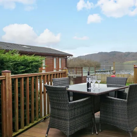 Holiday home Waters Edge