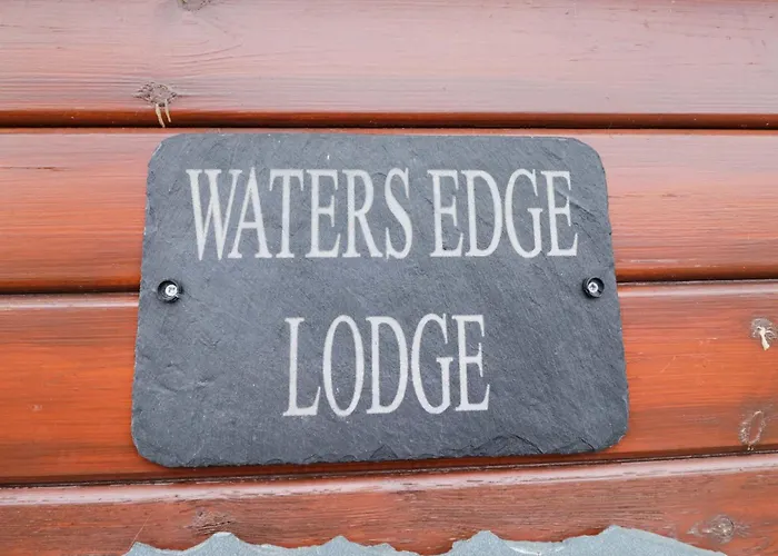 Waters Edge Holiday home
