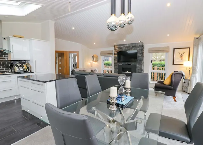 Waters Edge Holiday home