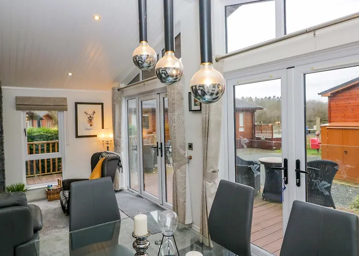 Waters Edge Holiday home *